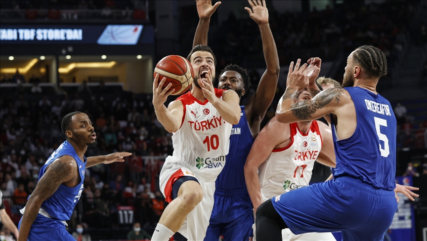 A Milli Erkek Basketbol Takımı, Büyük Britanya'yı 84-67 mağlup etti