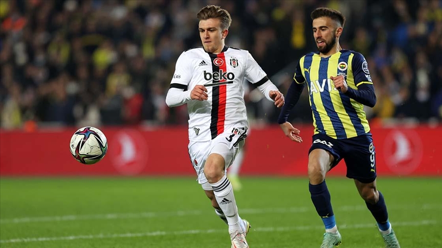 Büyük derbide Fenerbahçe ile Beşiktaş 2-2 berabere kaldı