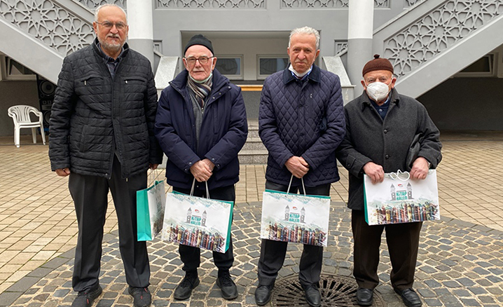 DİTİB gençlerinden Almanya’ya işçi göçünün 60. yılında 60 değere şükran plaketi 