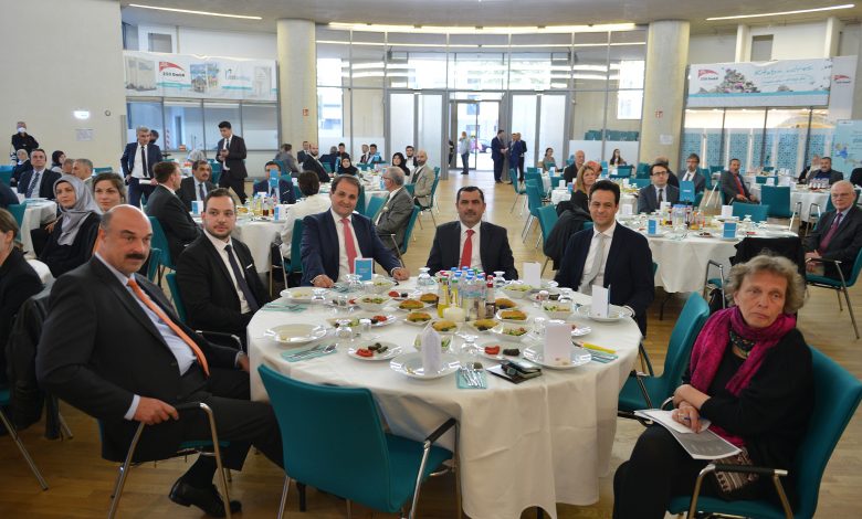 DİTİB iftar sofrası her kesimden insanı bir araya getirdi