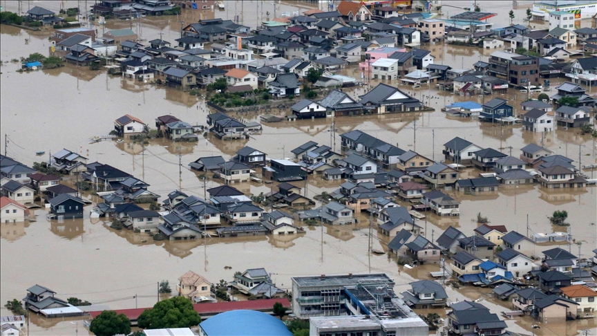 Japonya'da şiddetli yağışlar nedeniyle 480 binden fazla kişi tahliye edildi