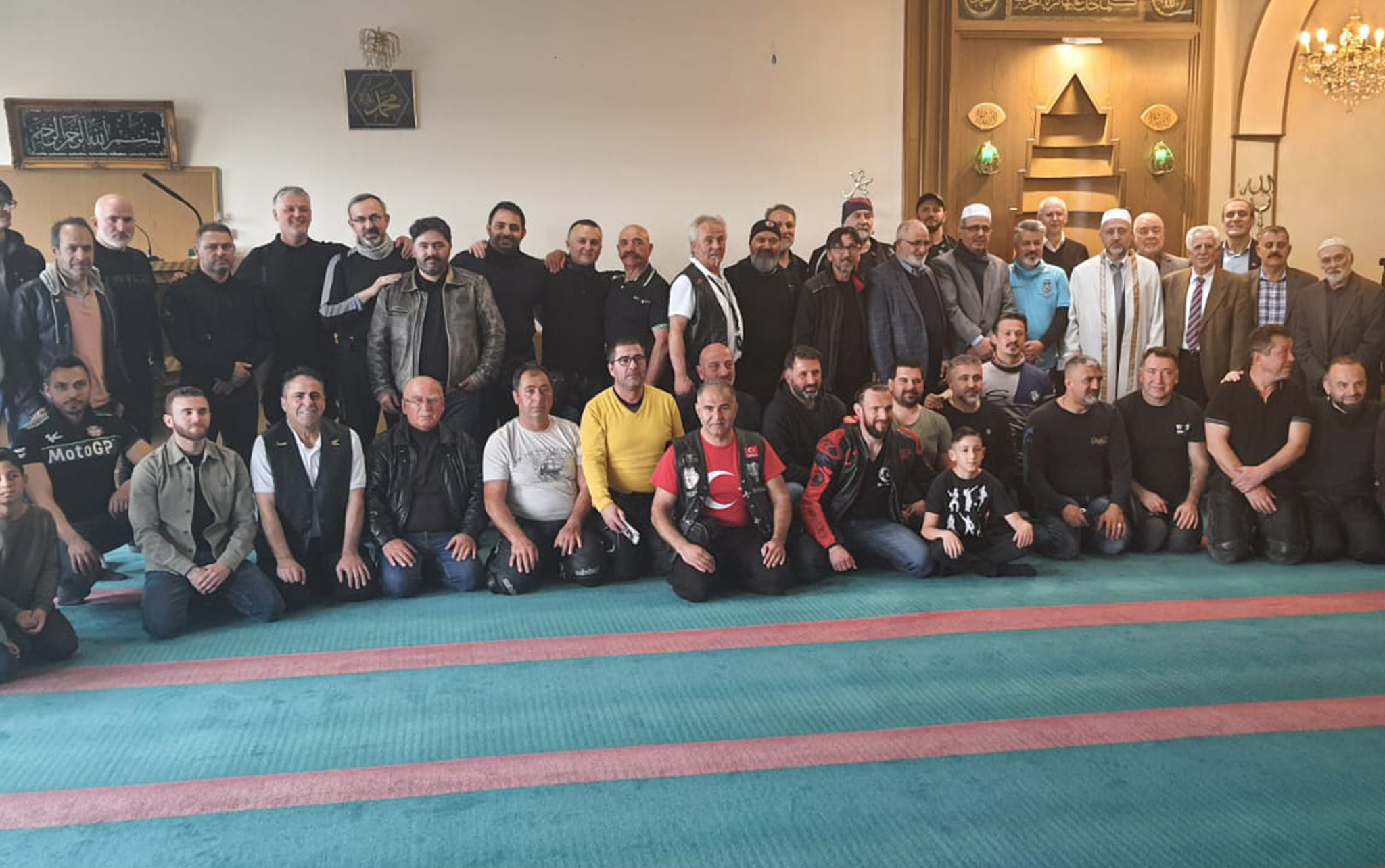 Fatih Camii'nde motosiklet sezon açılışı dualarla yapıldı