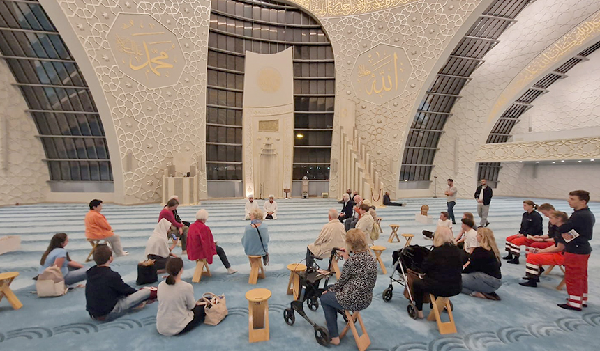 DİTİB Camii mahalle sakinlerine ikinci kez ev sahipliği yaptı