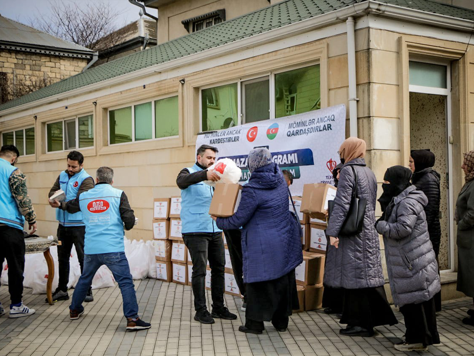 DİTİB'den Ramazan'da toplu iftarlar ve gıda yardımı