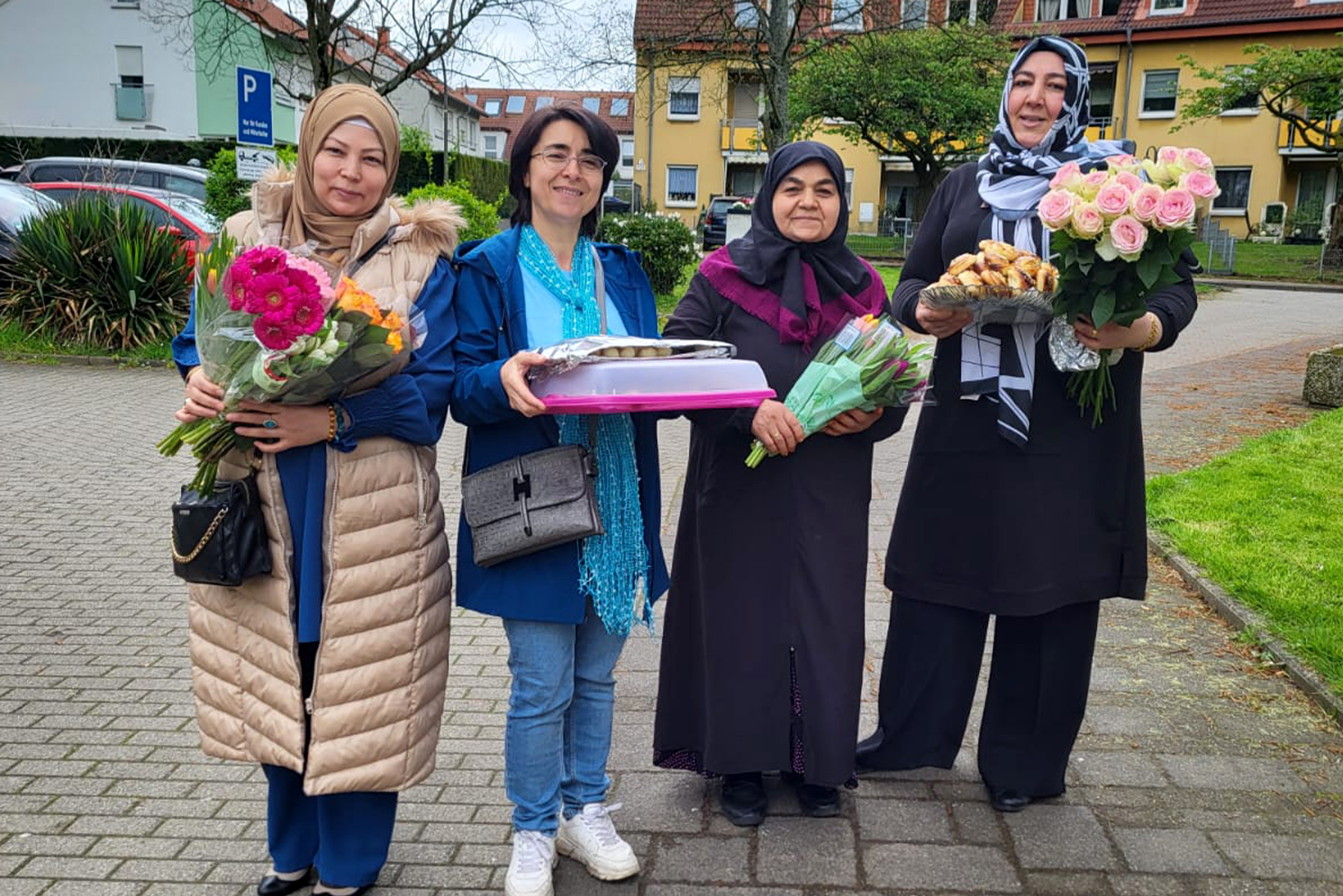 DİTİB kadınlar kolu huzurevi ziyaretiyle bayram sevincini paylaştı 
