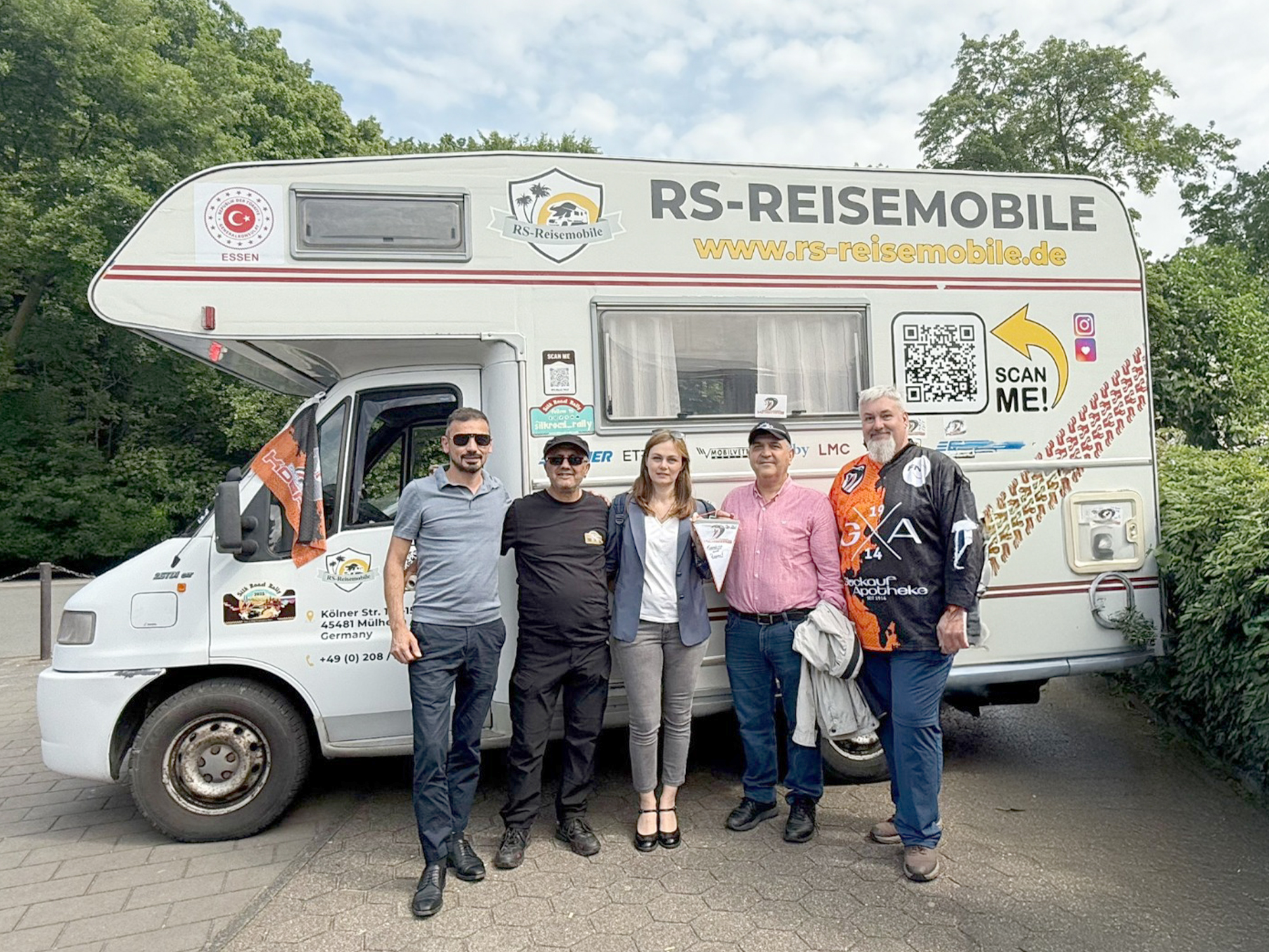 İpek Yolu Rallisi, Essen’de görkemli törenle başladı