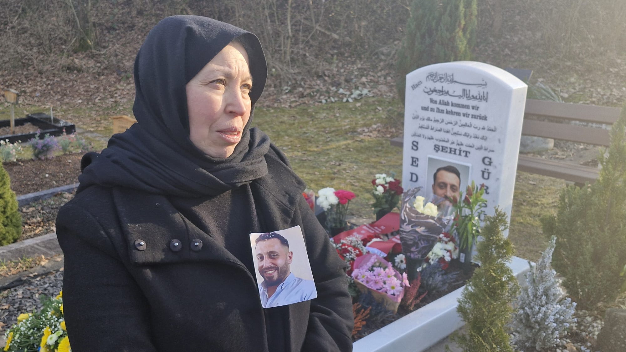 Mezarlıkta bir anne: “Ben her gün buradayım, burası bizim oturma odamız”