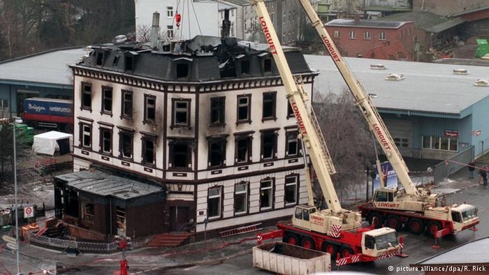 Almanya'da mülteci yurtlarına saldırılar beş katına çıktı