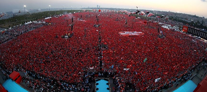 Demokrasi ve Şehitler Mitingi'ne 5 milyon katılım