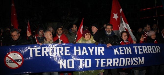İstanbul'daki terör saldırısı Almanya'da protesto edildi