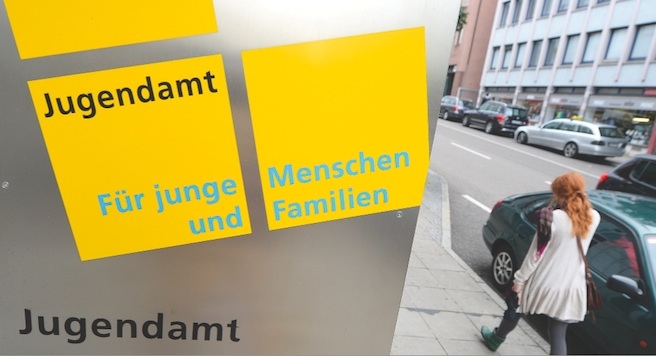 Jugendamt, el koyduğu Türk çocuklarını “Alman” olarak mı kaydediyor?