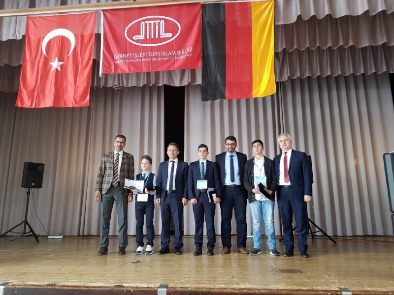 Kur’an-ı Kerim ve Ezan Okuma yarışması Almanya birincileri belirlendi