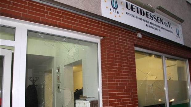 UETD Essen şubesine çirkin saldırı